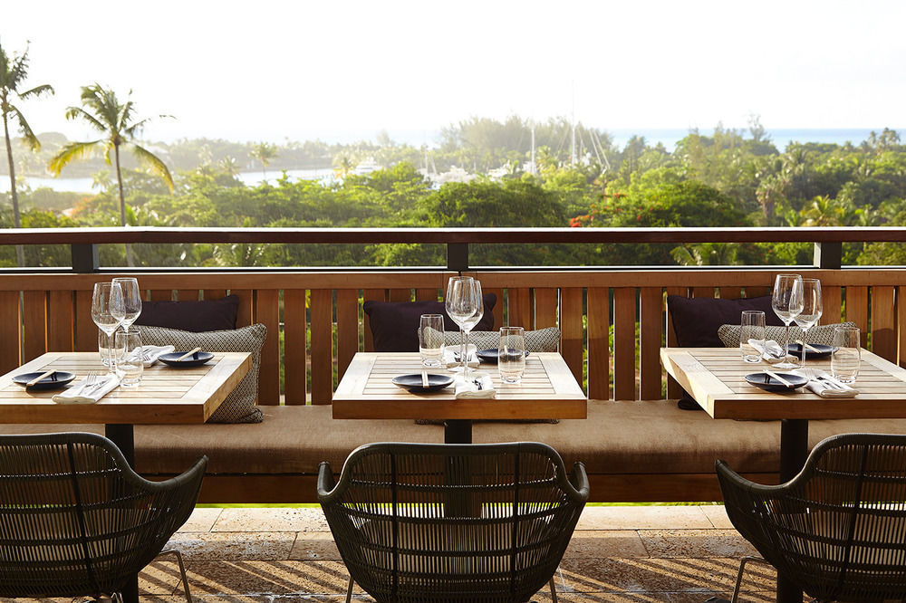 The Island House Hotel Насау Екстериор снимка